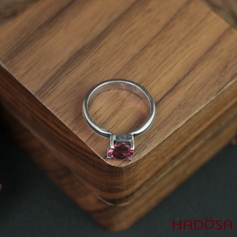 Nhẫn Tourmaline Hồng Lục Bảo tròn 6mm size 11
