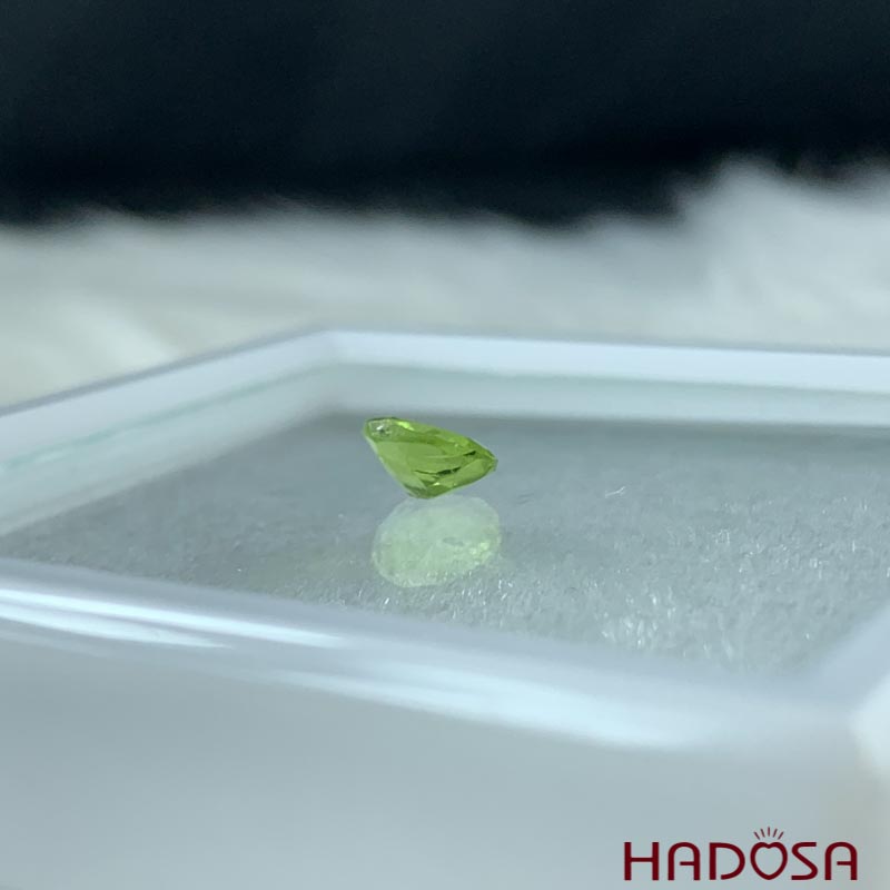 Peridot cắt giác 6x8mm