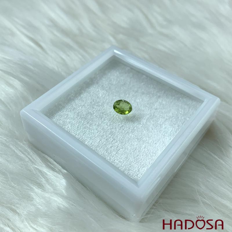 Peridot cắt giác 6x8mm