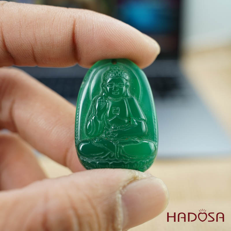 Phật bản mệnh Adida (Tuất, Hợi) mã não xanh lá 37mm