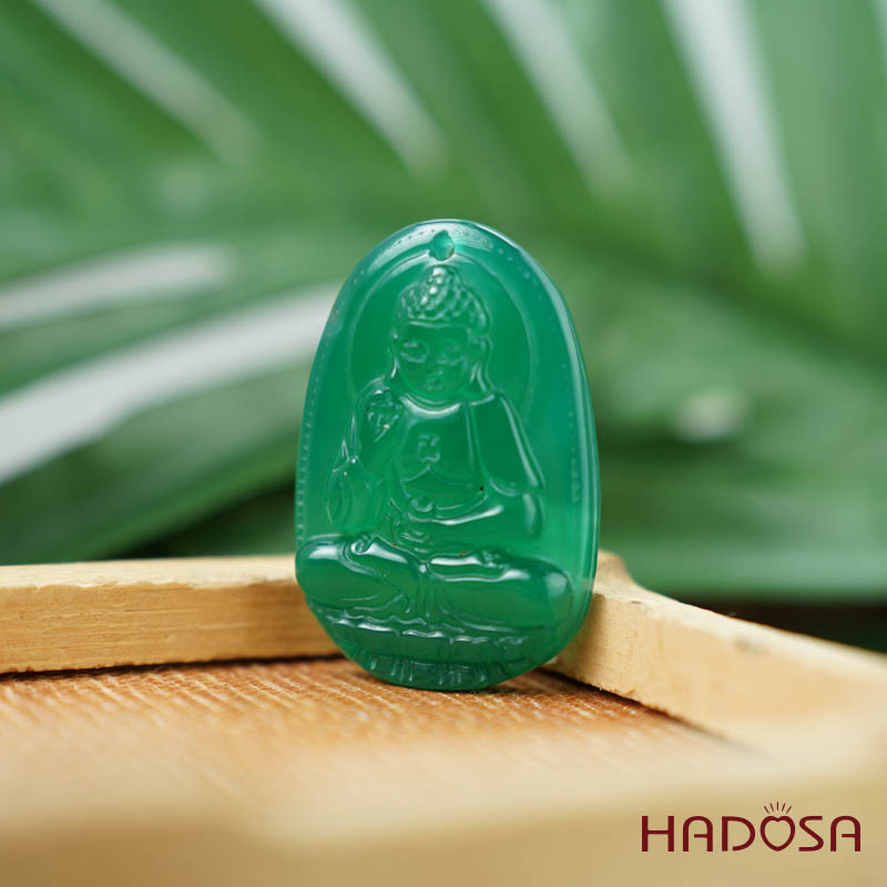 Phật bản mệnh Adida (Tuất, Hợi) mã não xanh lá 37mm
