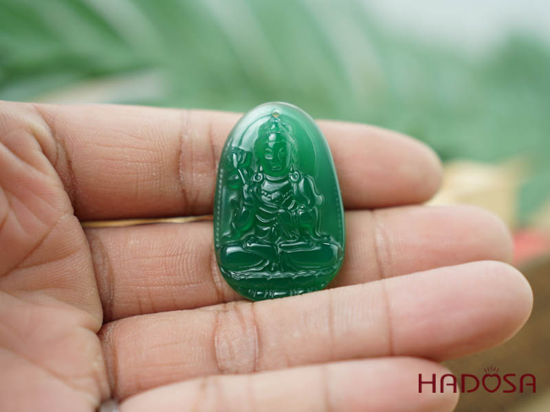 Phật bản mệnh Đại Thế Chí Bồ Tát (Ngọ) mã não xanh lá 37mm