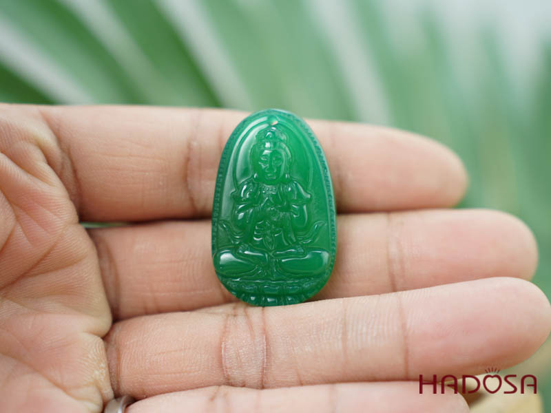 Phật bản mệnh Như Lại Đại Nhật (Mùi, Thân) mã não xanh lá 37mm