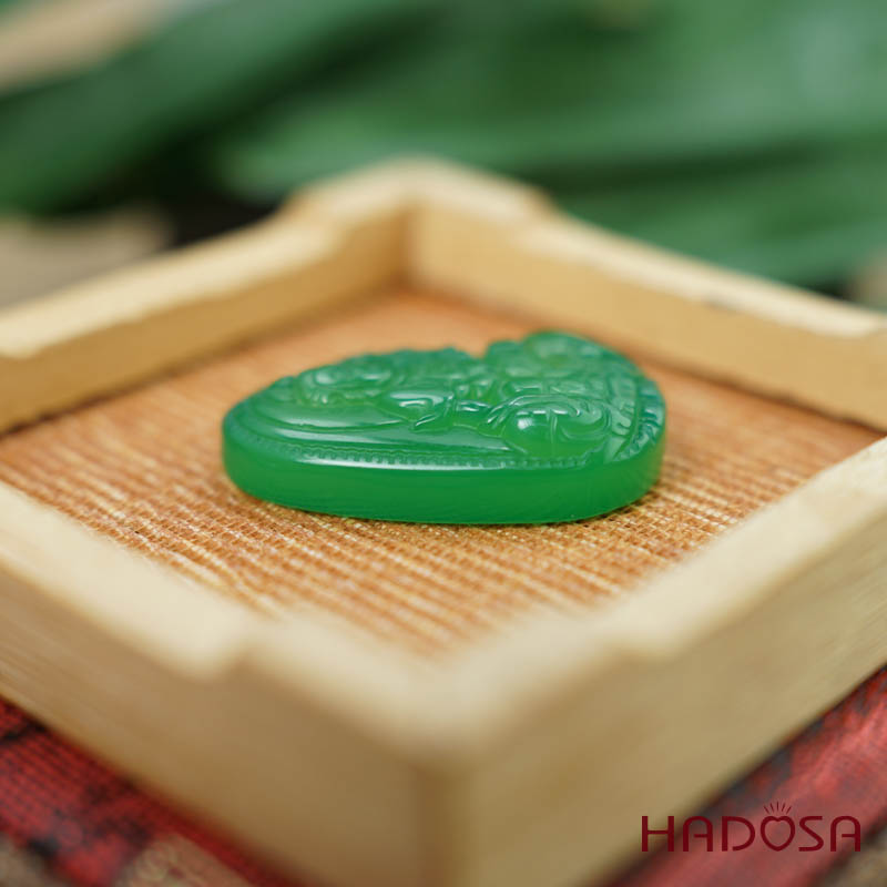 Phật bản mệnh Vân Thù Bồ Tát (Mão) mã não xanh lá 37mm