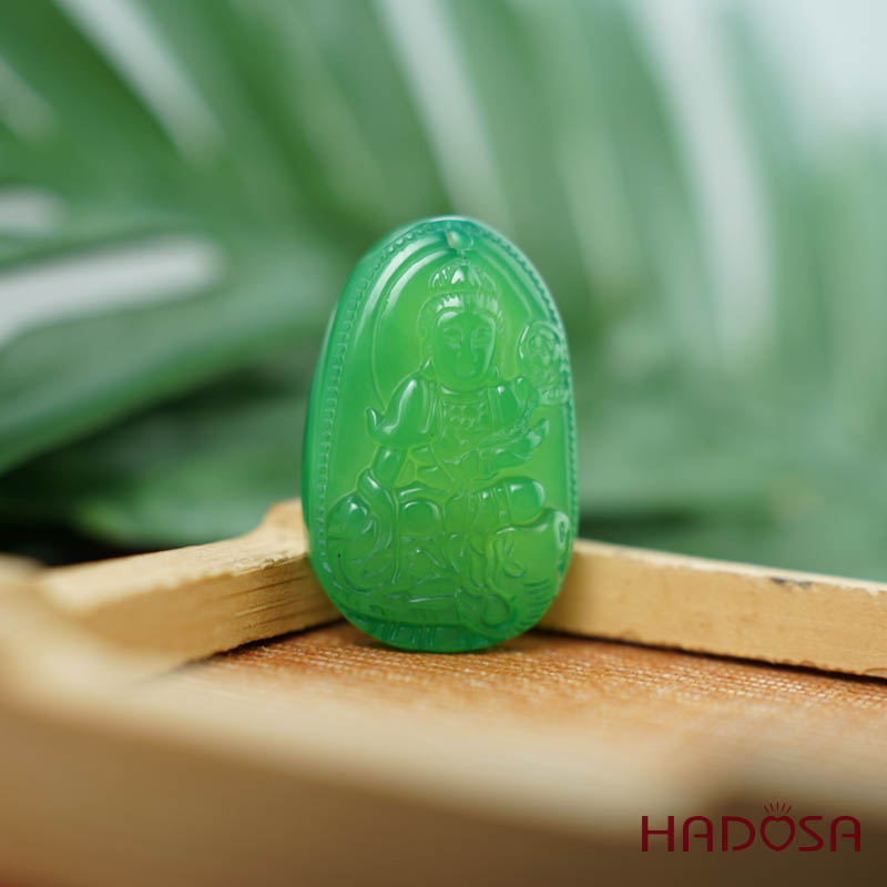 Phật bản mệnh Vân Thù Bồ Tát (Mão) mã não xanh lá 37mm