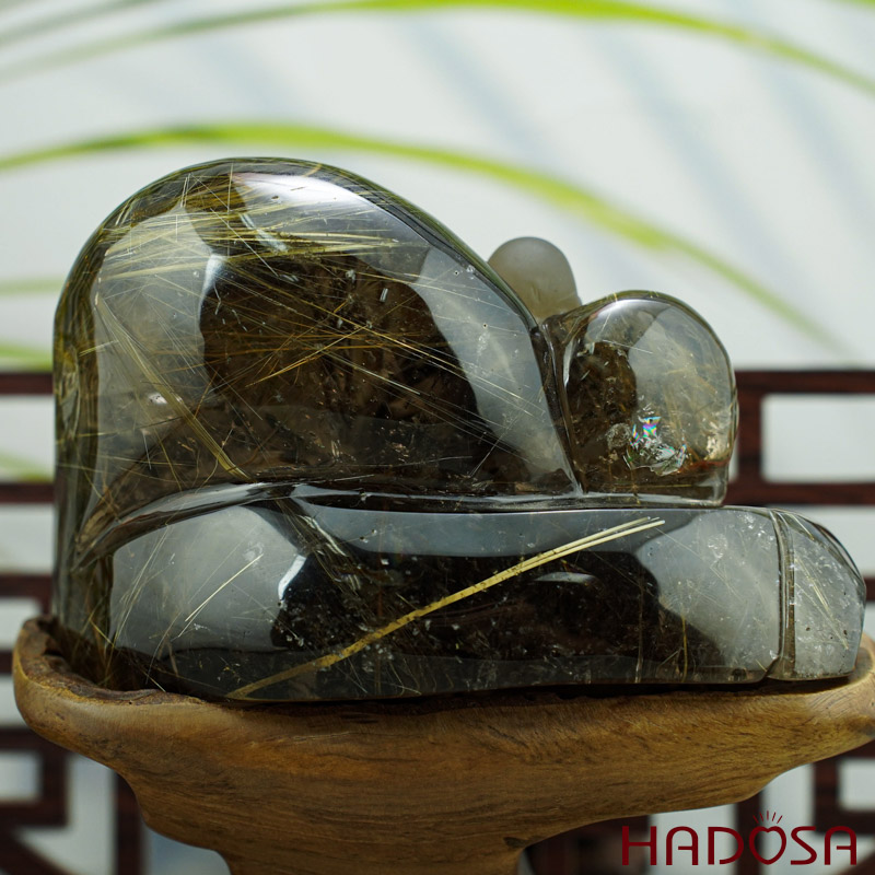 Phật Di Lặc thạch anh tóc vàng 1.02kg, 10x14x5.5cm