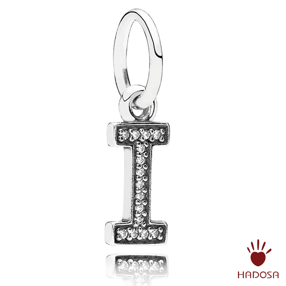 Charm treo chữ I