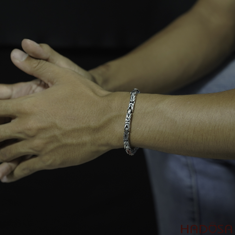 Mẫu lắc tay bạc nam đẹp bạc Thái
