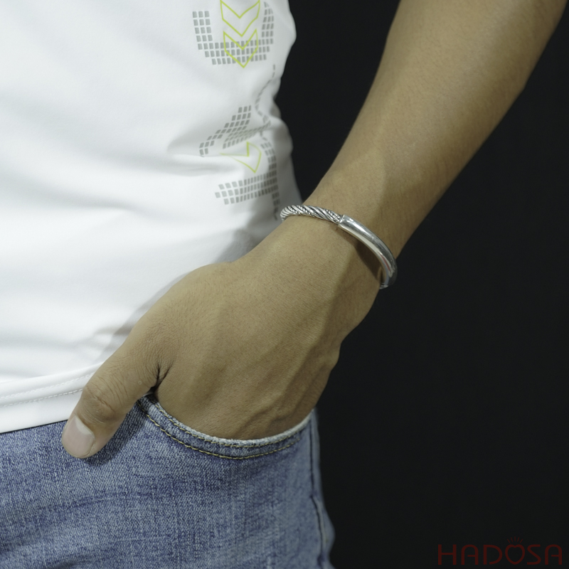 Vòng kiềng bạc nữ dạng kiềng