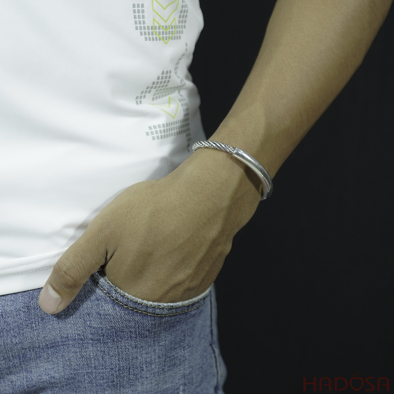 Vòng kiềng bạc nữ dạng kiềng