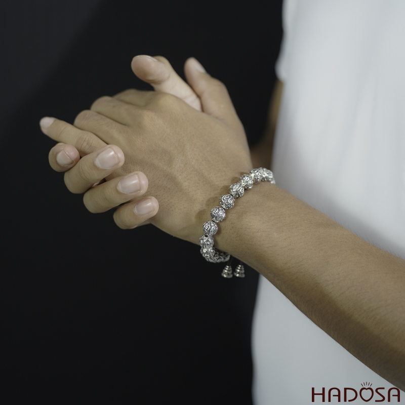 Vòng hạt bạc Thái Om Mani Padme Hum