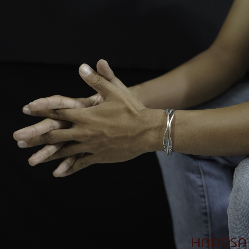 Vòng bạc Thái Chiếc Lá