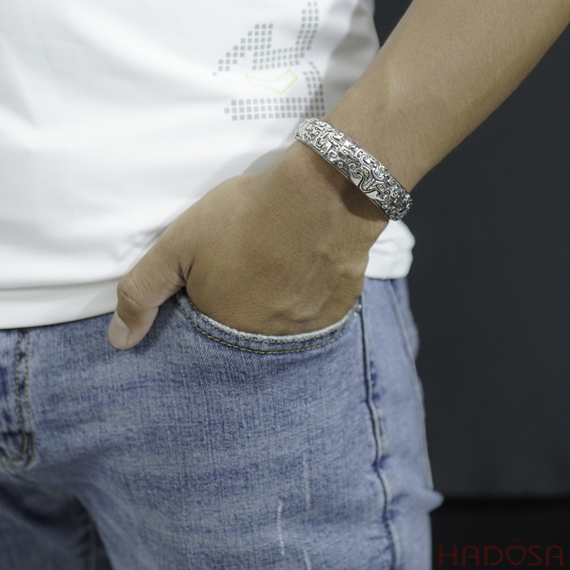 Vòng kiềng bạc Thái handmade