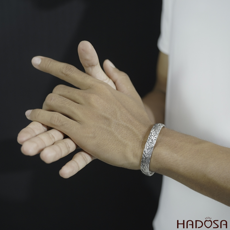 Vòng kiềng bạc Thái handmade chạm Rồng - Phụng