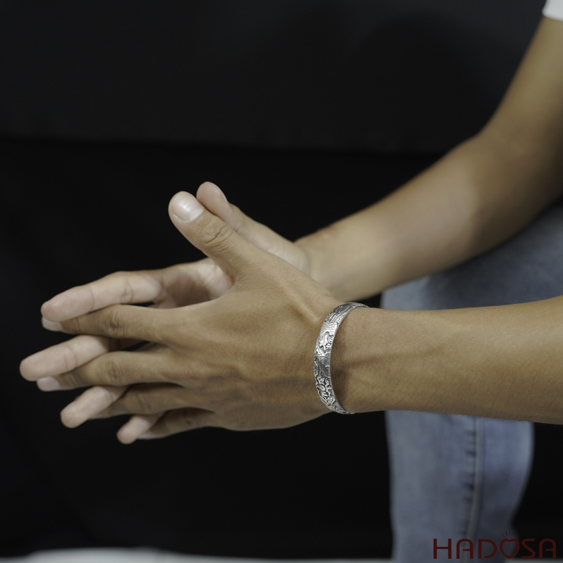 Vòng kiềng bạc Thái handmade chạm Rồng - Phụng