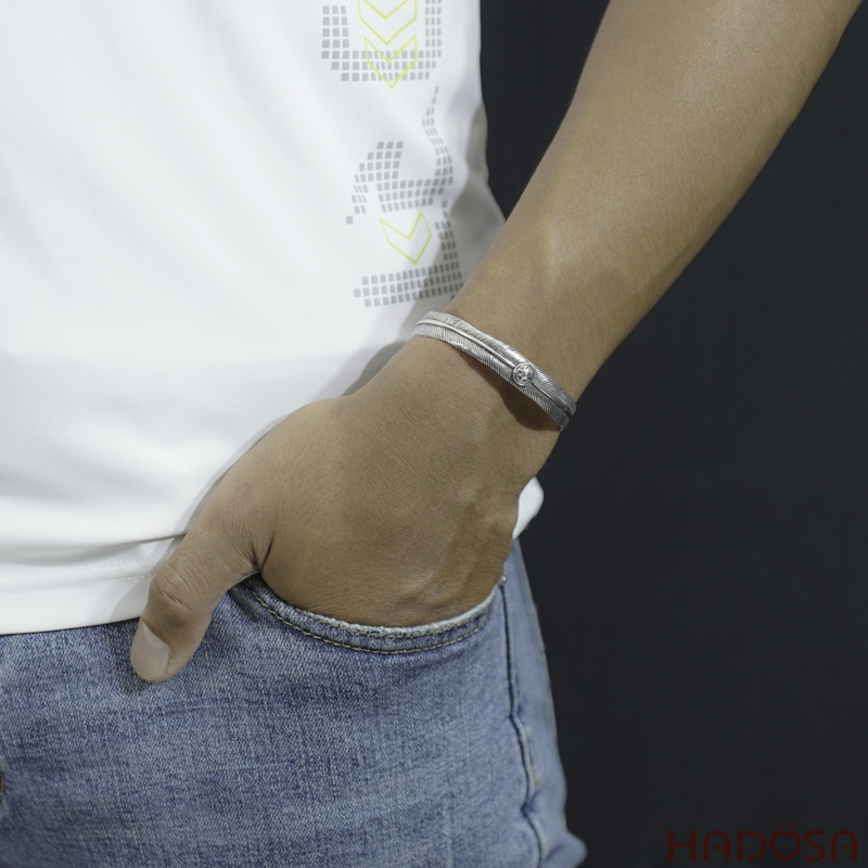 Vòng kiềng bạc Thái handmade