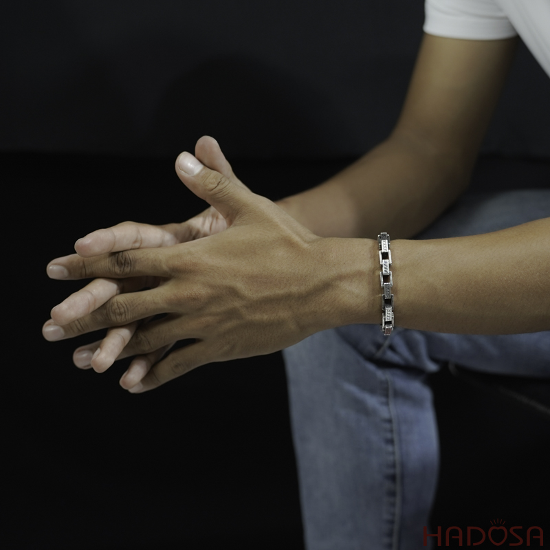 Lắc tay nam bạc Thái