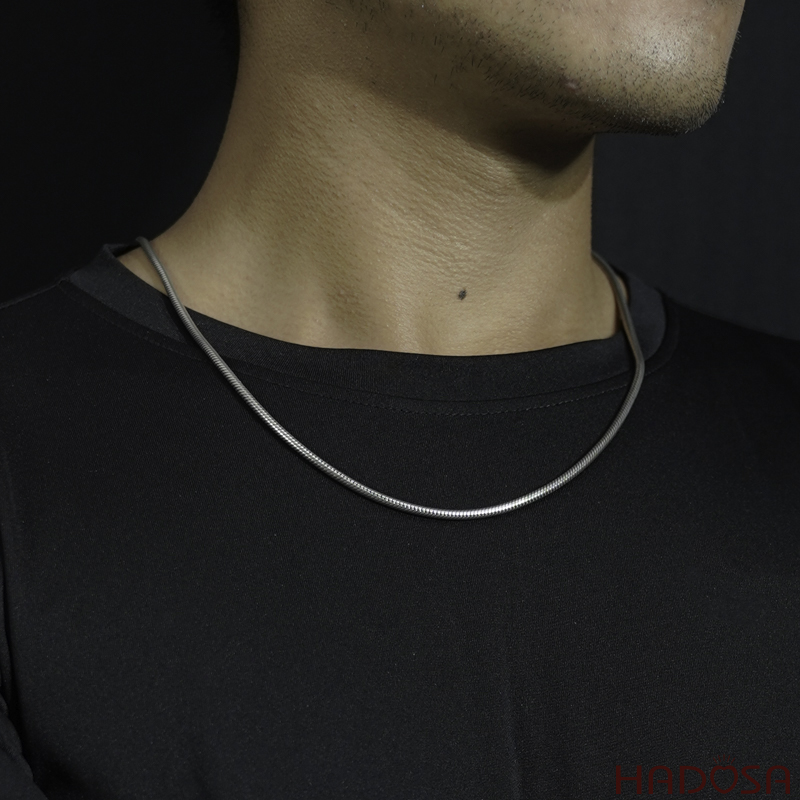 Dây chuyền bạc khắc chú Om Mani pade hum