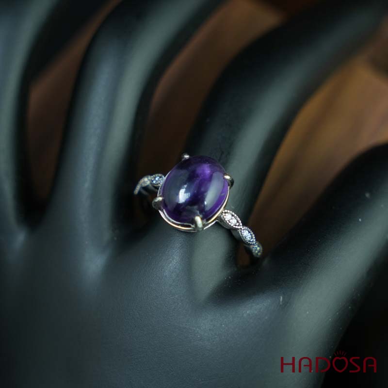 Nhẫn đính đá Thạch anh tím oval 9x11mm bạc 925
