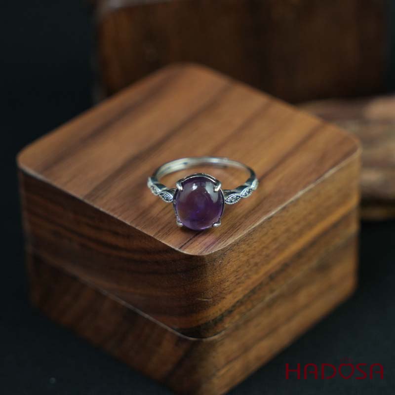 Nhẫn đính đá Thạch anh tím oval 9x11mm bạc 925