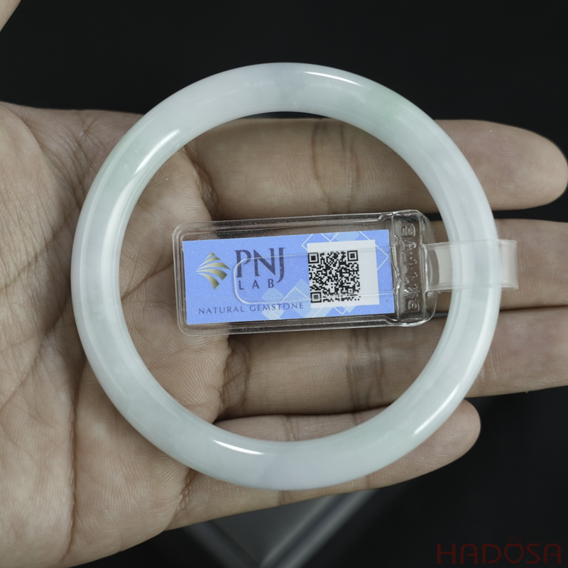 Vòng Ngọc Cẩm Thạch tròn trắng lí vân xanh ni 55