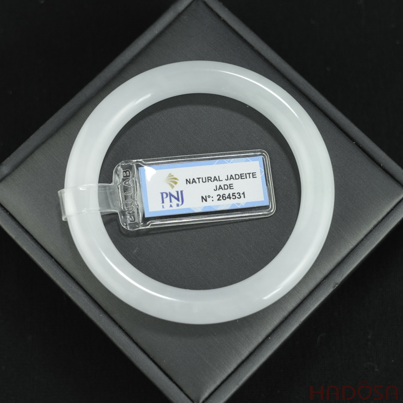 Vòng Ngọc Cẩm Thạch tròn trắng trong điểm lí ni 55