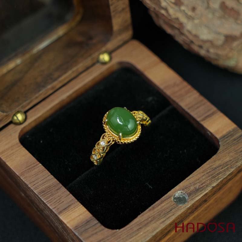 Nhẫn đính đá Ngọc bích oval 7x9mm bạc mạ vàng