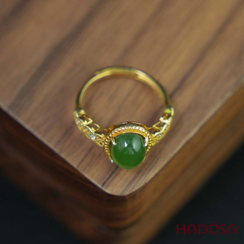 Nhẫn đính đá Ngọc bích oval 7x9mm bạc mạ vàng