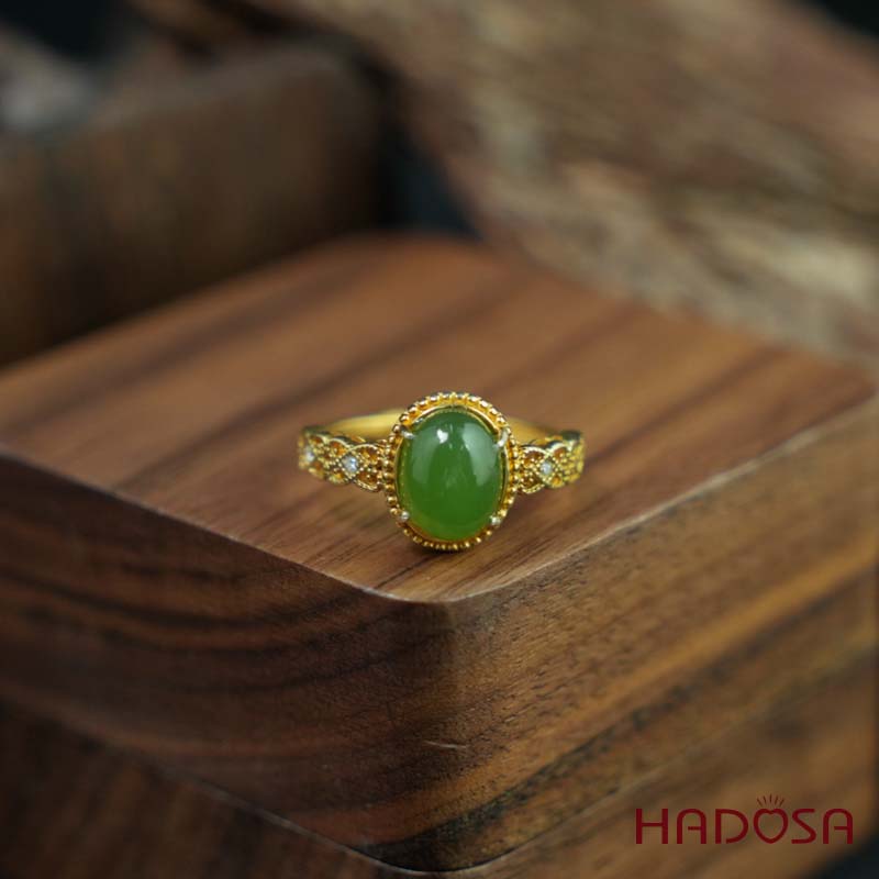 Nhẫn đính đá Ngọc bích oval 7x9mm bạc mạ vàng