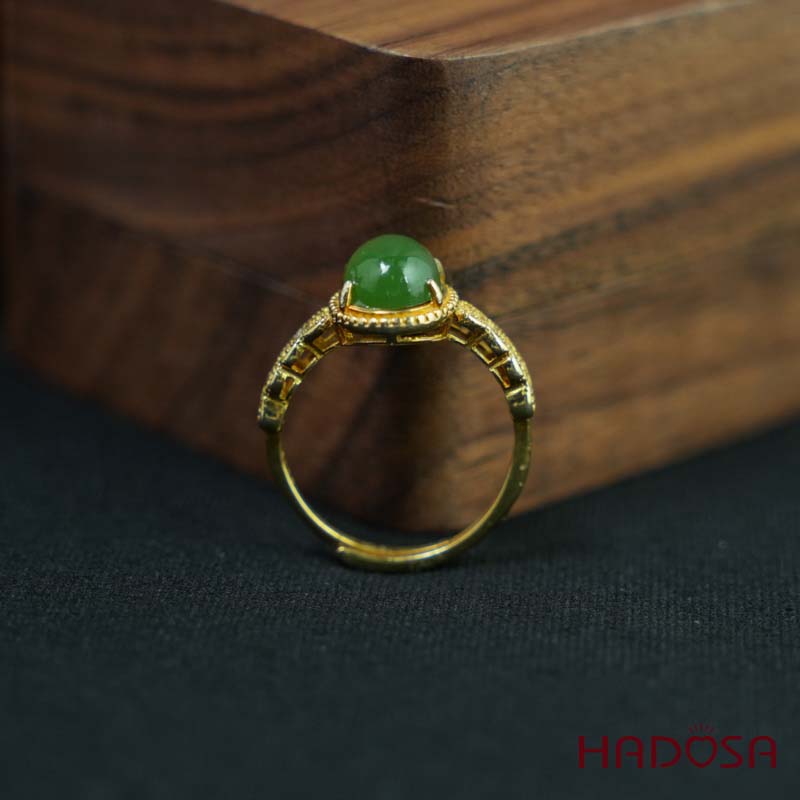 Nhẫn đính đá Ngọc bích oval 7x9mm bạc mạ vàng