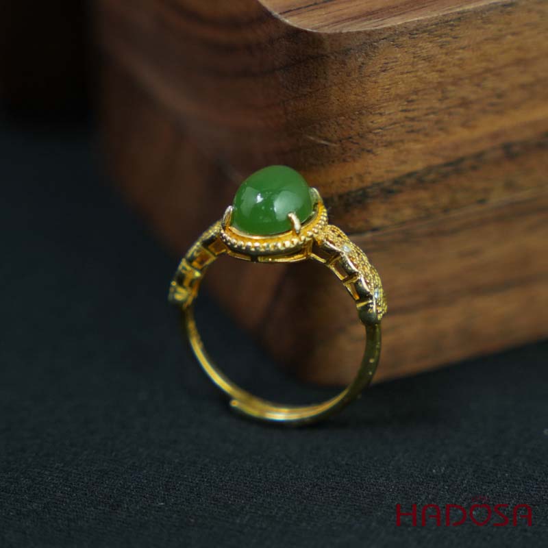 Nhẫn đính đá Ngọc bích oval 7x9mm bạc mạ vàng