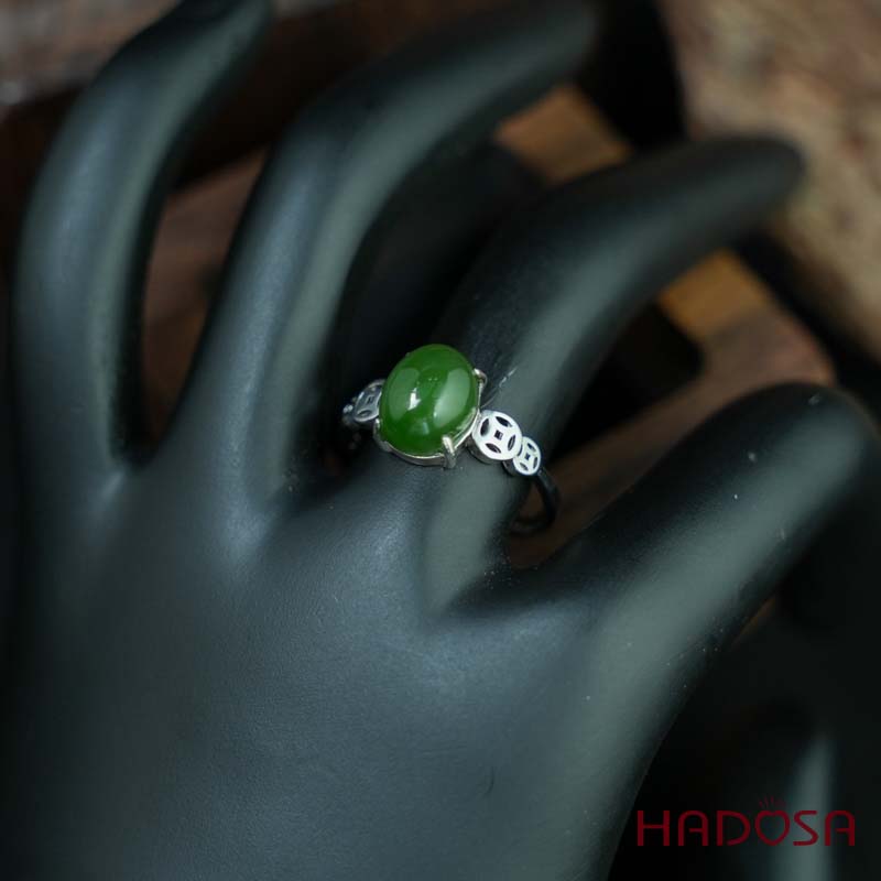 Nhẫn đính đá Ngọc bích oval 8x10mm bạc 925