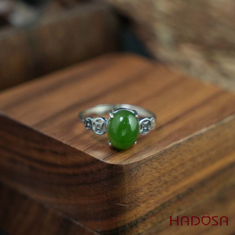 Nhẫn đính đá Ngọc bích oval 8x10mm bạc 925