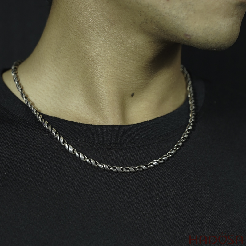 Dây chuyền bạc Thái