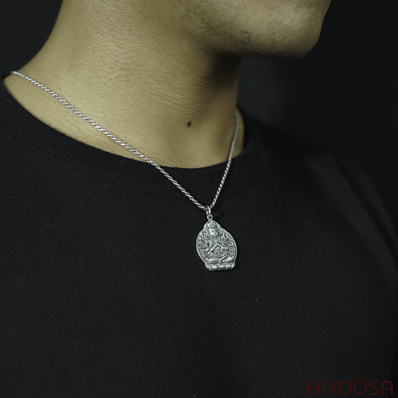 Mặt dây chuyền bạc Phật Thiên Thủ Thiên Nhãn (Tý)