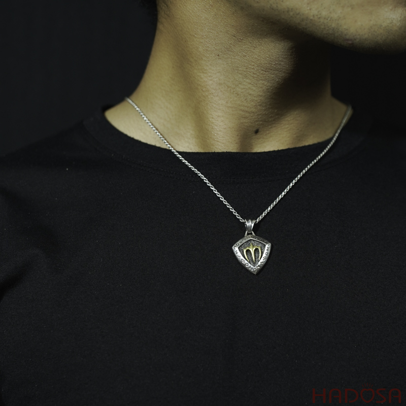 Mặt dây chuyền bạc Monster