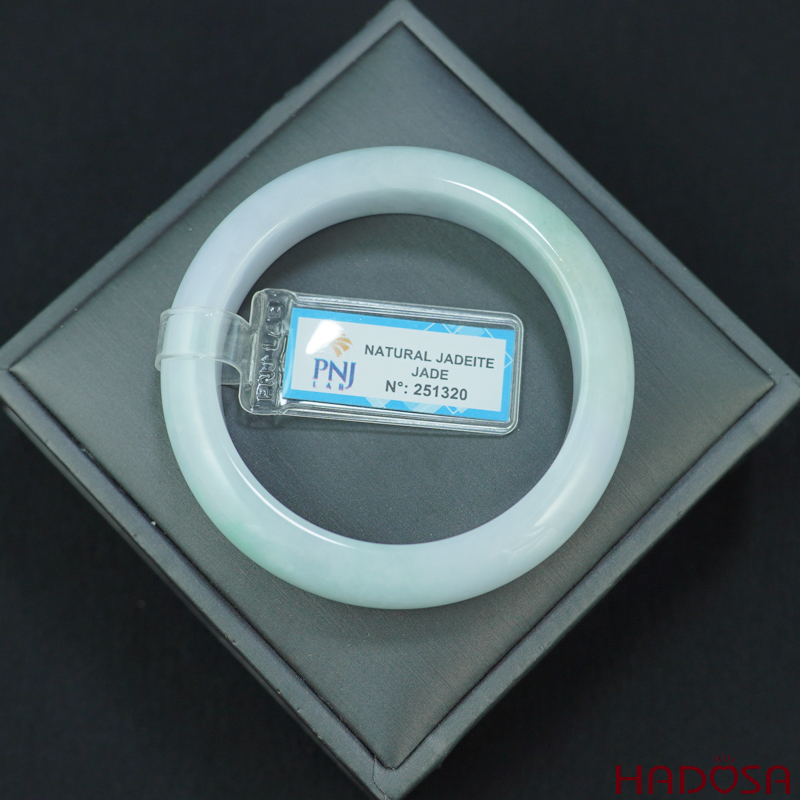 Vòng Ngọc Cẩm Thạch Jade A lá hẹ trắng môn phớt lý ni 52