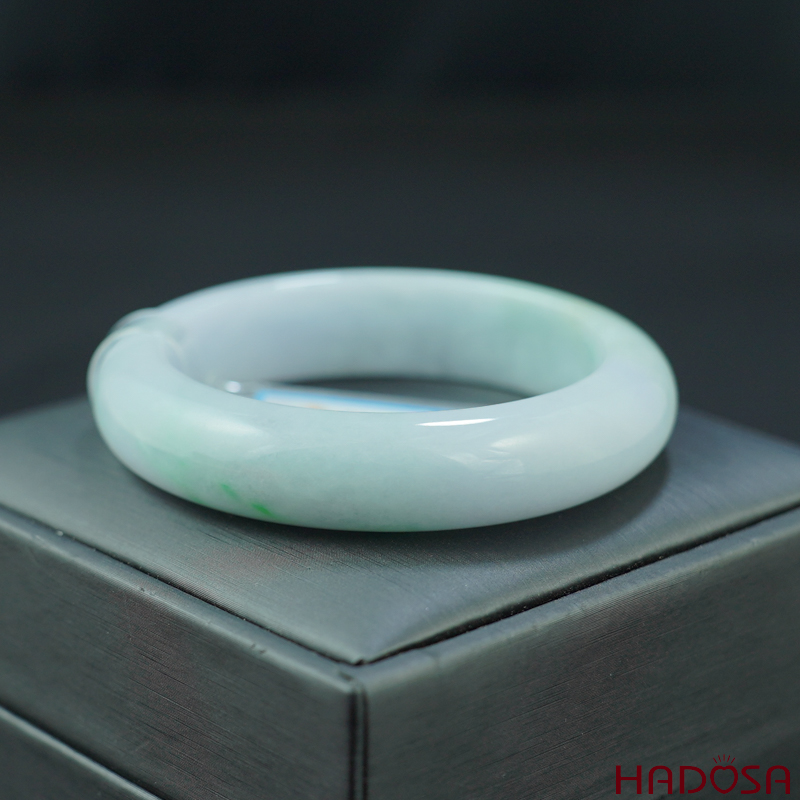 Vòng Ngọc Cẩm Thạch Jade A lá hẹ trắng môn phớt lý ni 52