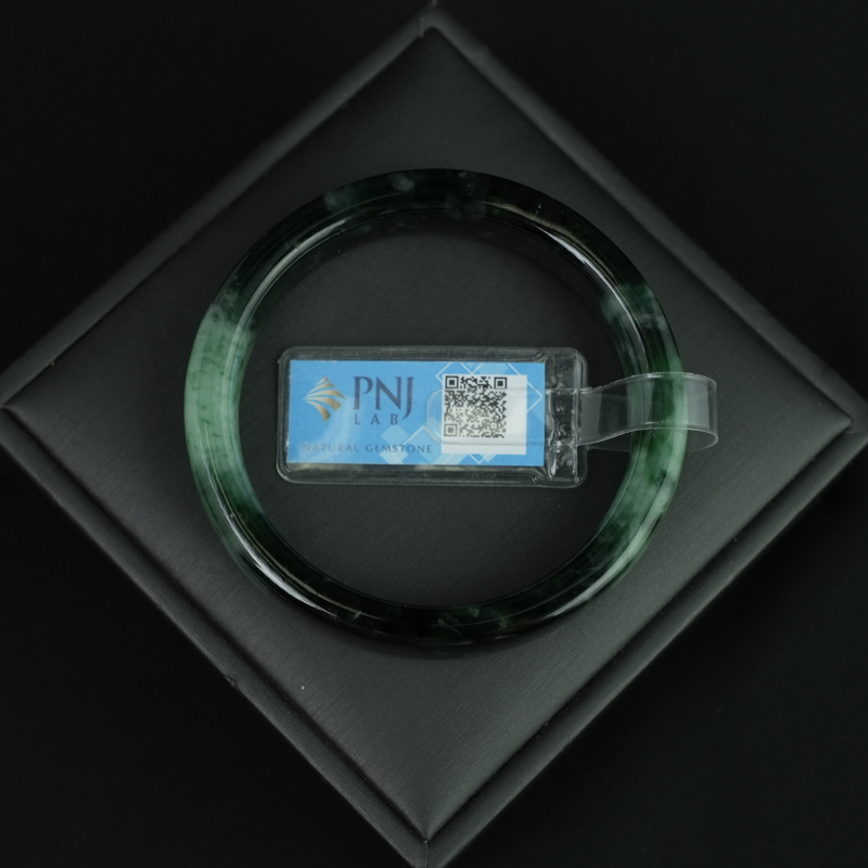 Vòng cẩm thạch sơn thuỷ bản vuông ni 52