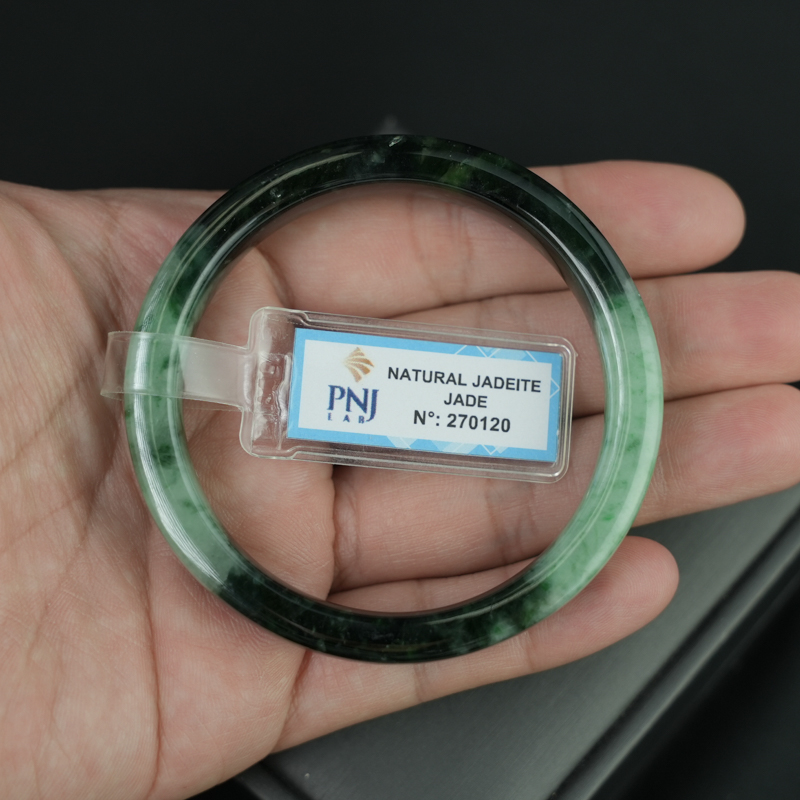 Vòng cẩm thạch sơn thuỷ bản vuông ni 52