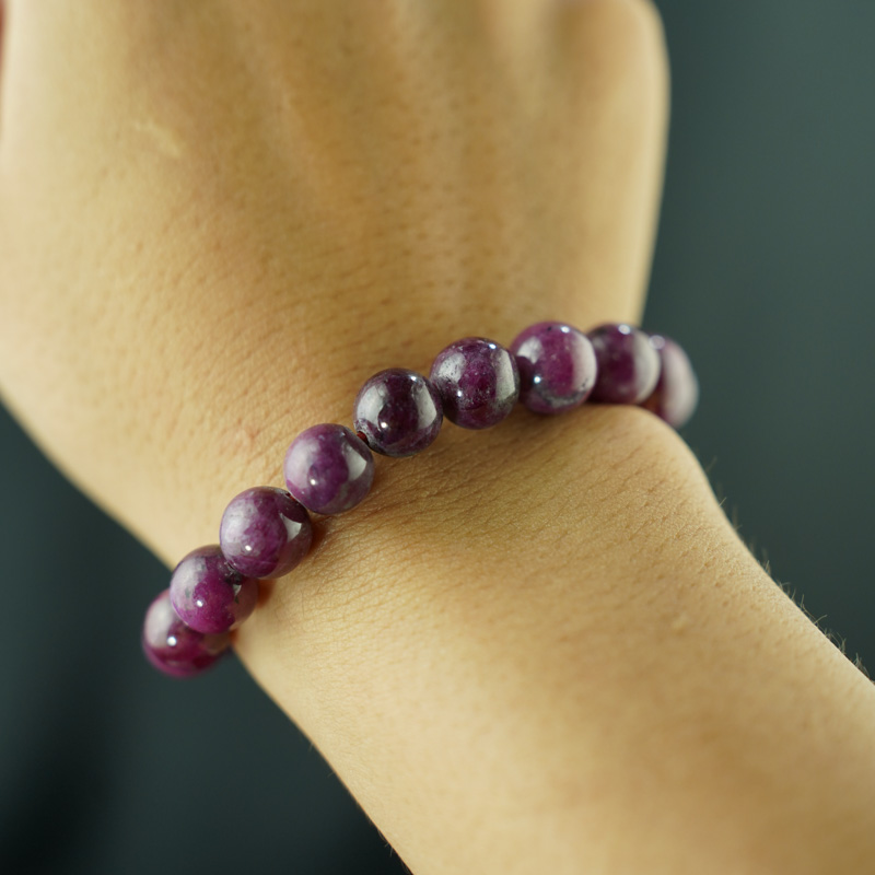 Vòng Ruby Nam Phi đỏ tím 9mm