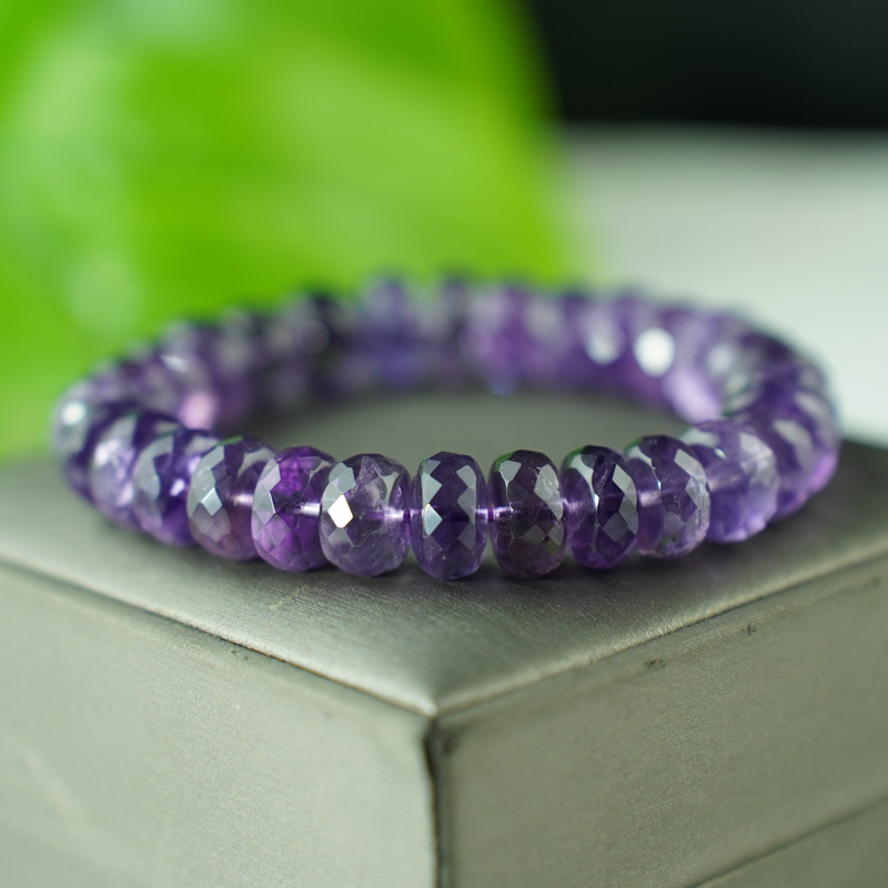 Thạch anh tím cắt giác hạt bầu 11mm