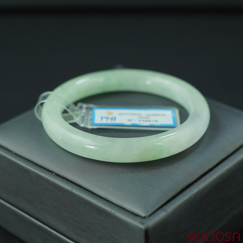 Vòng Ngọc Cẩm Thạch bản tròn lý trong ni 51