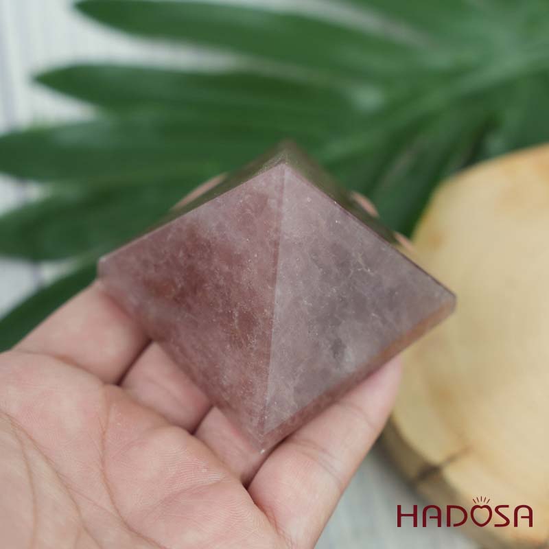 Kim tự tháp thạch anh dâu 5.5cm
