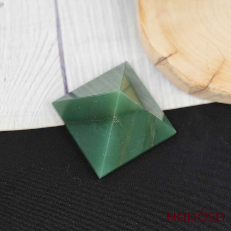 Kim tự tháp thạch anh xanh 5cm