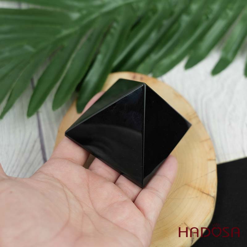 Kim tự tháp đá núi lửa 6cm