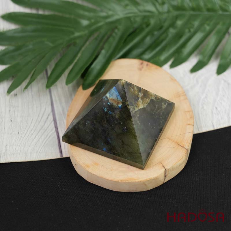 Kim tự tháp đá xà cừ 7cm