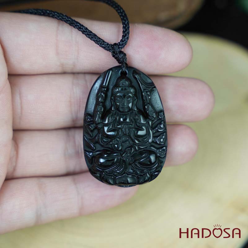 Đá thuỷ tinh núi lửa Phật Thiên Thủ Thiên Nhãn (Tý) 38mm