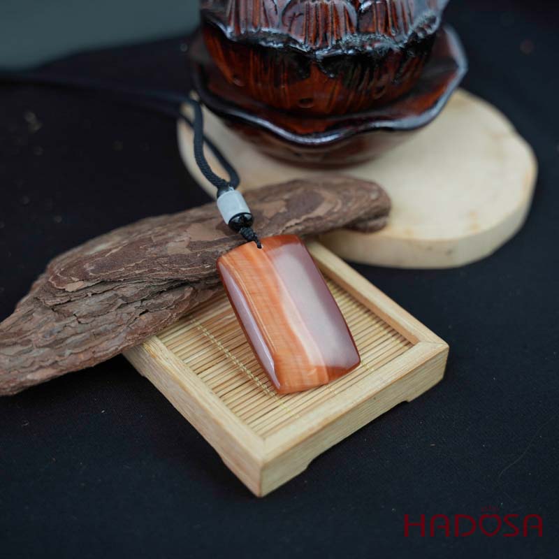 Mặt dây chuyền mắt hổ cam đỏ chuẩn 6A 50x31mm