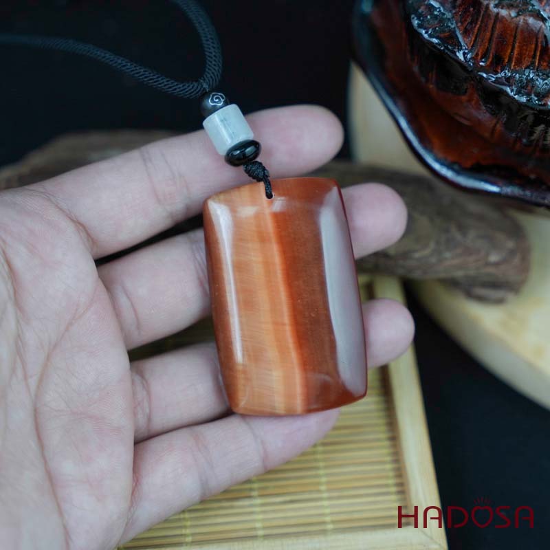 Mặt dây chuyền mắt hổ cam đỏ chuẩn 6A 50x31mm